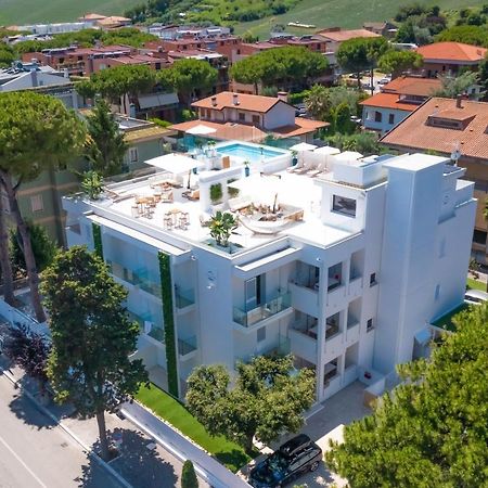 Villa Mare ปีเนโต ภายนอก รูปภาพ